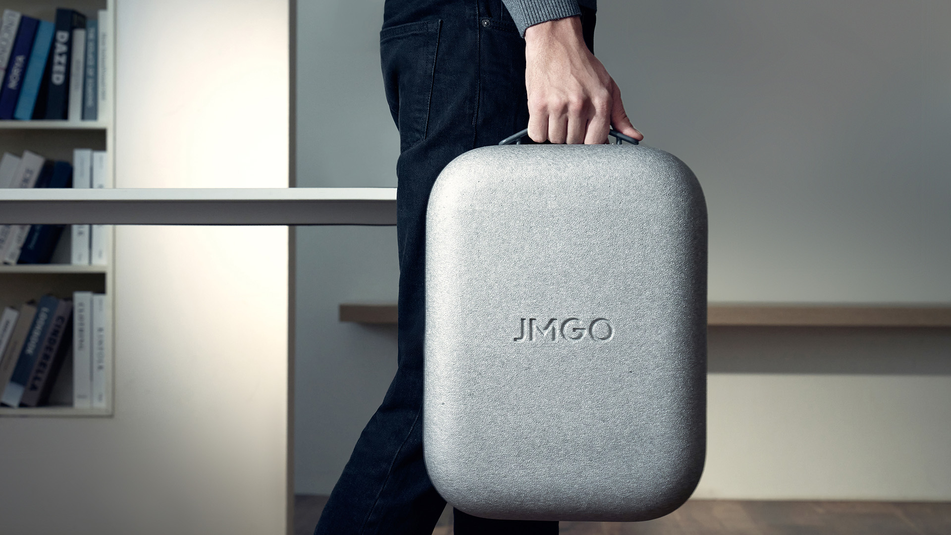 JMGO N1 Pro 明るいフルHD高画質 3色レーザー搭載FHDジンバルプロジェクター