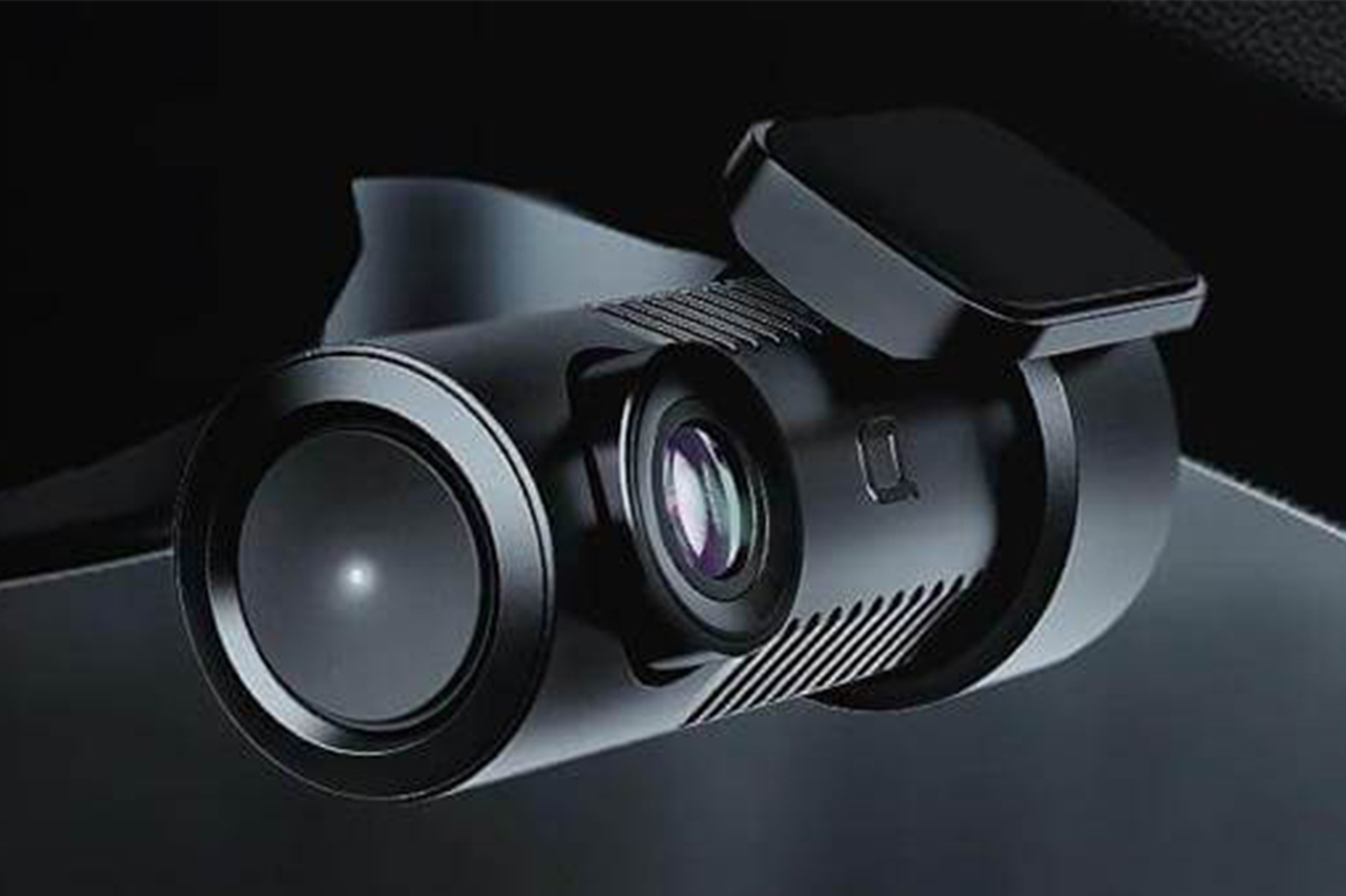 ZUS Smart Dash Cam 高画質/広角レンズで事故の瞬間を録画できるドライブレコーダー